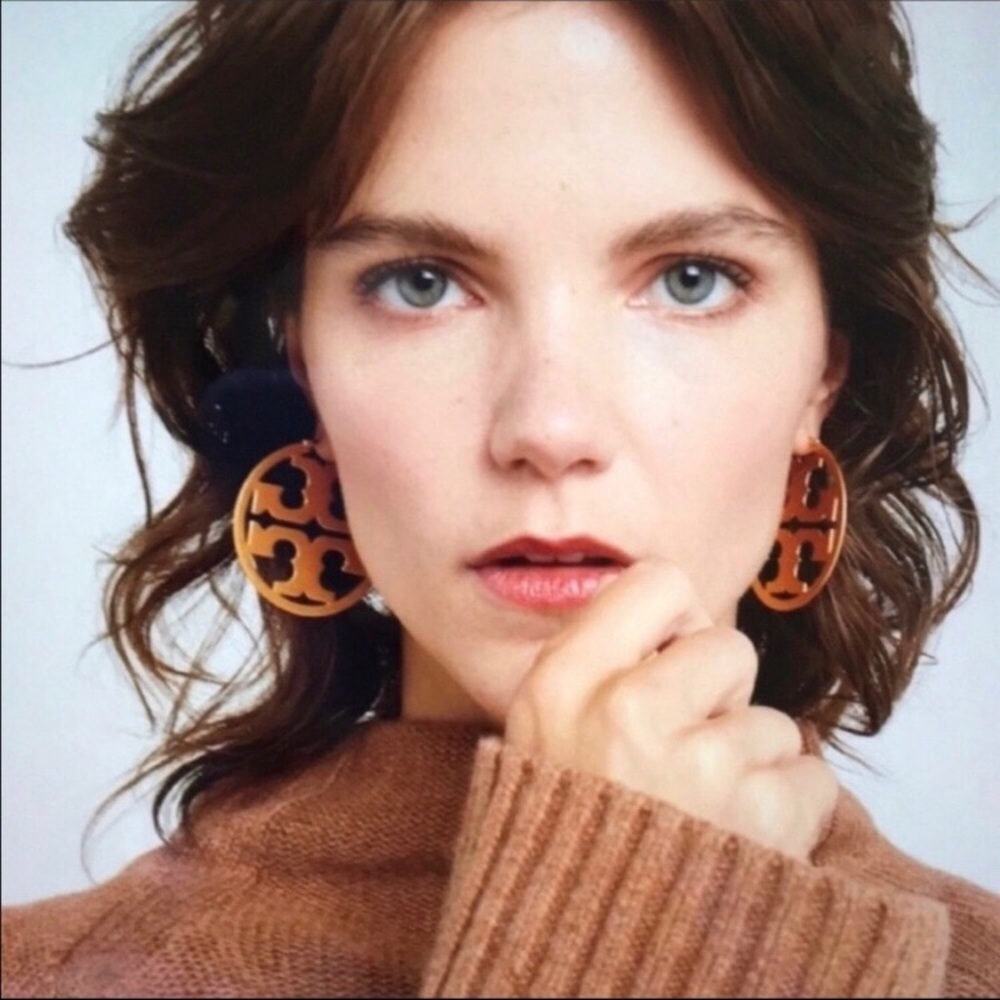 Tory Burch Miller Logo Gold Hoop Earrings - Picture 6 of 8